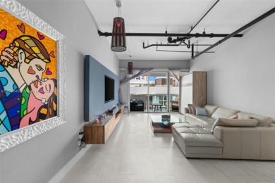 Beach Condo For Sale in Miami Beach, Florida