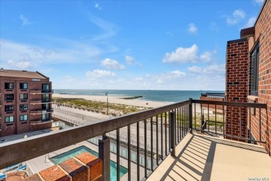 Beach Condo For Sale in Long Beach, New York