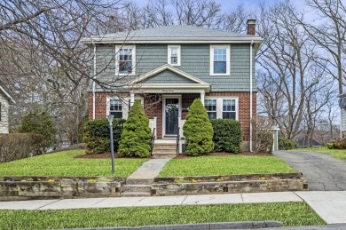 Beach Home Sale Pending in Beverly, Massachusetts