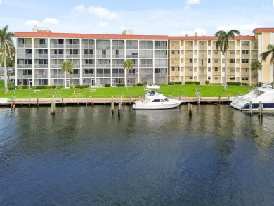 Beach Condo For Sale in North Palm Beach, Florida