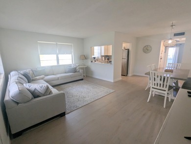 Beach Condo For Sale in West Palm Beach, Florida