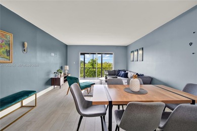 Beach Condo For Sale in Hollywood, Florida