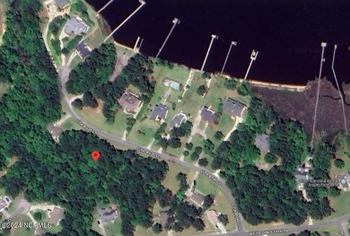 Beach Lot For Sale in Swansboro, North Carolina