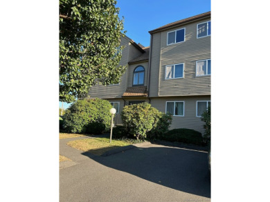 Beach Condo For Sale in Stamford, Connecticut