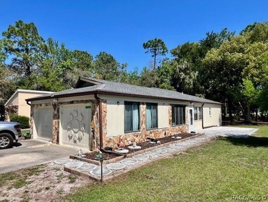 Beach Home For Sale in Homosassa, Florida