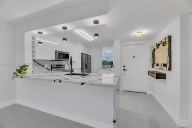 Beach Condo For Sale in Sunrise, Florida