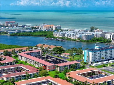 Beach Condo For Sale in Largo, Florida