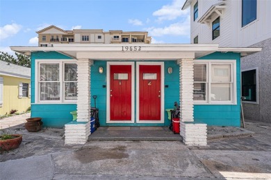 Beach Townhome/Townhouse Sale Pending in Indian Shores, Florida