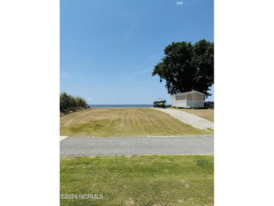 Beach Lot Active Under Contract in Jarvisburg, North Carolina
