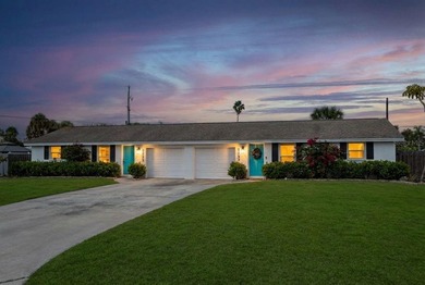 Beach Townhome/Townhouse For Sale in Sarasota, Florida