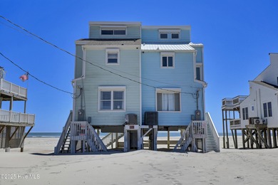 Beach Townhome/Townhouse For Sale in North Topsail Beach, North Carolina