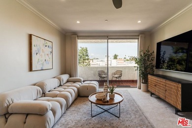 Beach Condo Active Under Contract in Santa Monica, California