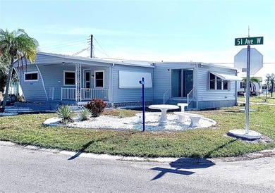 Beach Home For Sale in Bradenton, Florida