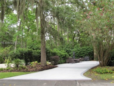Beach Lot For Sale in Hilton Head Island, South Carolina