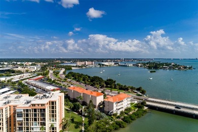 Beach Condo For Sale in South Pasadena, Florida