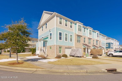 Beach Townhome/Townhouse For Sale in Beaufort, North Carolina
