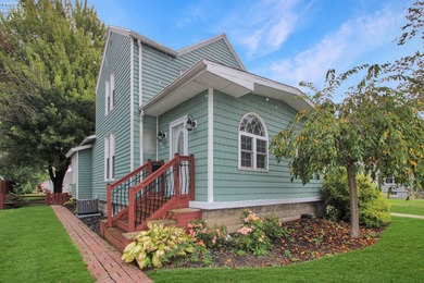 Beach Home Active Under Contract in Port Clinton, Ohio