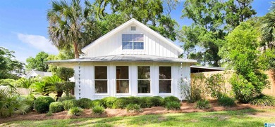 Beach Home For Sale in Fairhope, Alabama