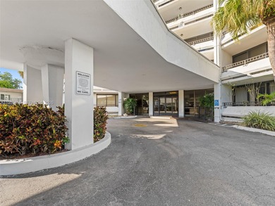 Beach Condo For Sale in Miami, Florida