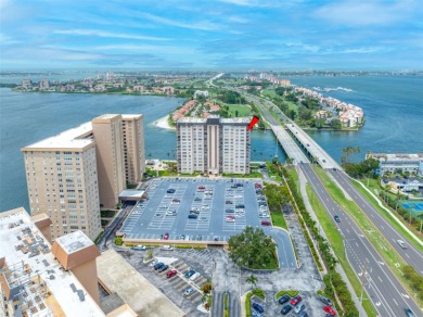 Beach Condo For Sale in St. Petersburg, Florida