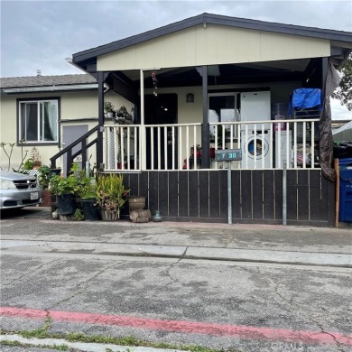 Beach Home Sale Pending in Long Beach, California