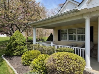 Beach Condo For Sale in Riverhead, New York