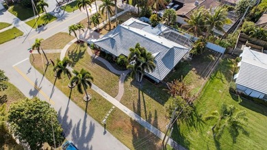 Beach Home For Sale in North Palm Beach, Florida