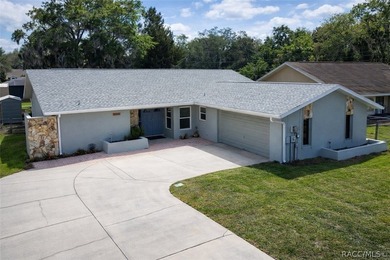 Beach Home For Sale in Crystal River, Florida