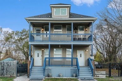 Beach Townhome/Townhouse For Sale in Detroit, Michigan