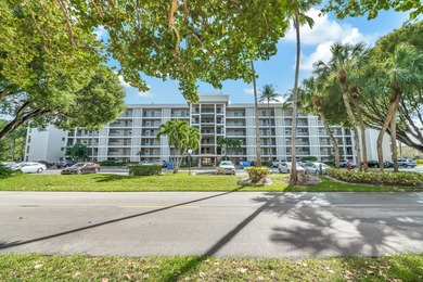 Beach Condo Active Under Contract in Pompano Beach, Florida