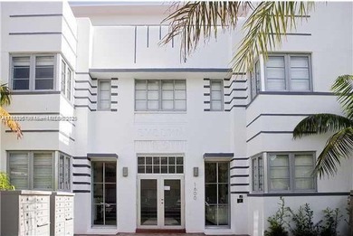 Beach Condo For Sale in Miami Beach, Florida