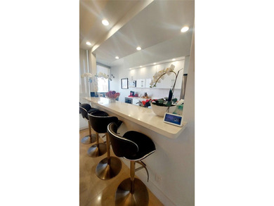 Beach Condo For Sale in Aventura, Florida