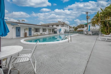 Beach Condo For Sale in Lake Worth, Florida