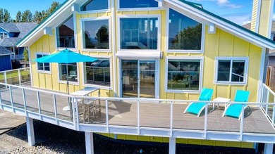 Beach Home For Sale in Point Roberts, Washington