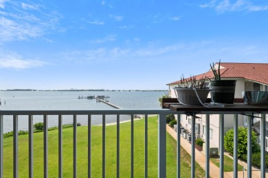 Beach Condo For Sale in Mary Esther, Florida