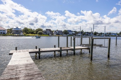 Beach Lot For Sale in Beaufort, North Carolina