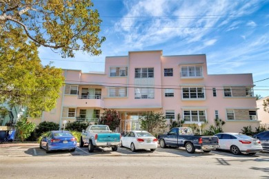 Beach Condo For Sale in Miami Beach, Florida