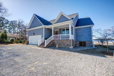 Beach Home For Sale in New Bern, North Carolina