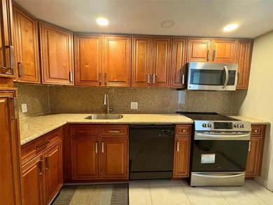 Beach Condo For Sale in Pompano Beach, Florida