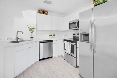 Beach Condo For Sale in Miami, Florida