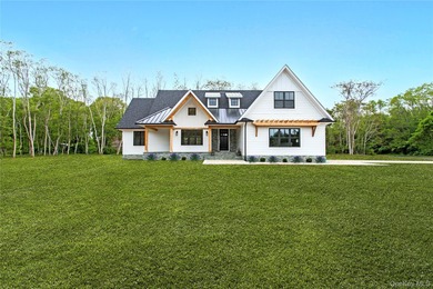 Beach Home For Sale in South Jamesport, New York