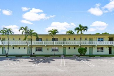 Beach Condo For Sale in Boynton Beach, Florida