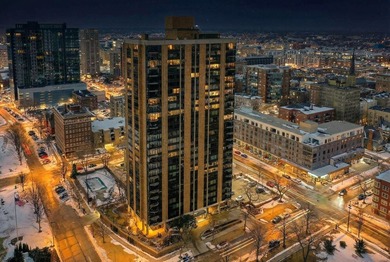 Beach Condo For Sale in Milwaukee, Wisconsin