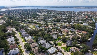 Beach Home For Sale in Bradenton, Florida