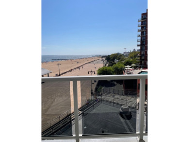 Beach Apartment For Sale in Brooklyn, New York