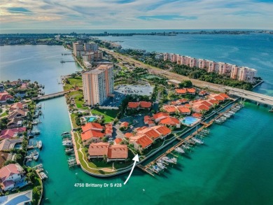 Beach Home Sale Pending in St. Petersburg, Florida