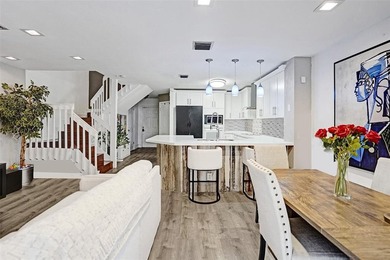 Beach Townhome/Townhouse For Sale in Deerfield Beach, Florida