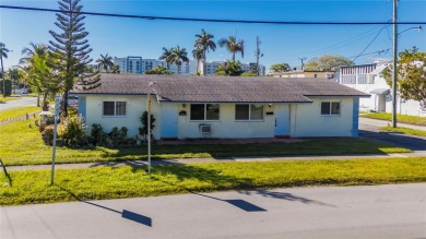 Beach Townhome/Townhouse For Sale in Dania, Florida