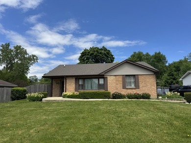 Beach Home Active Under Contract in Waukegan, Illinois