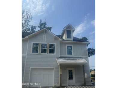 Beach Townhome/Townhouse For Sale in Wilmington, North Carolina